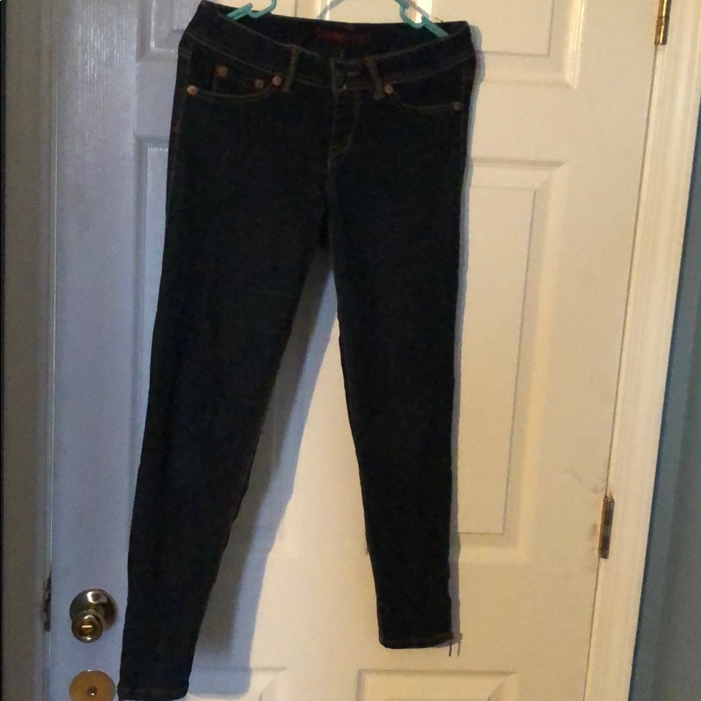 Capri Jeans